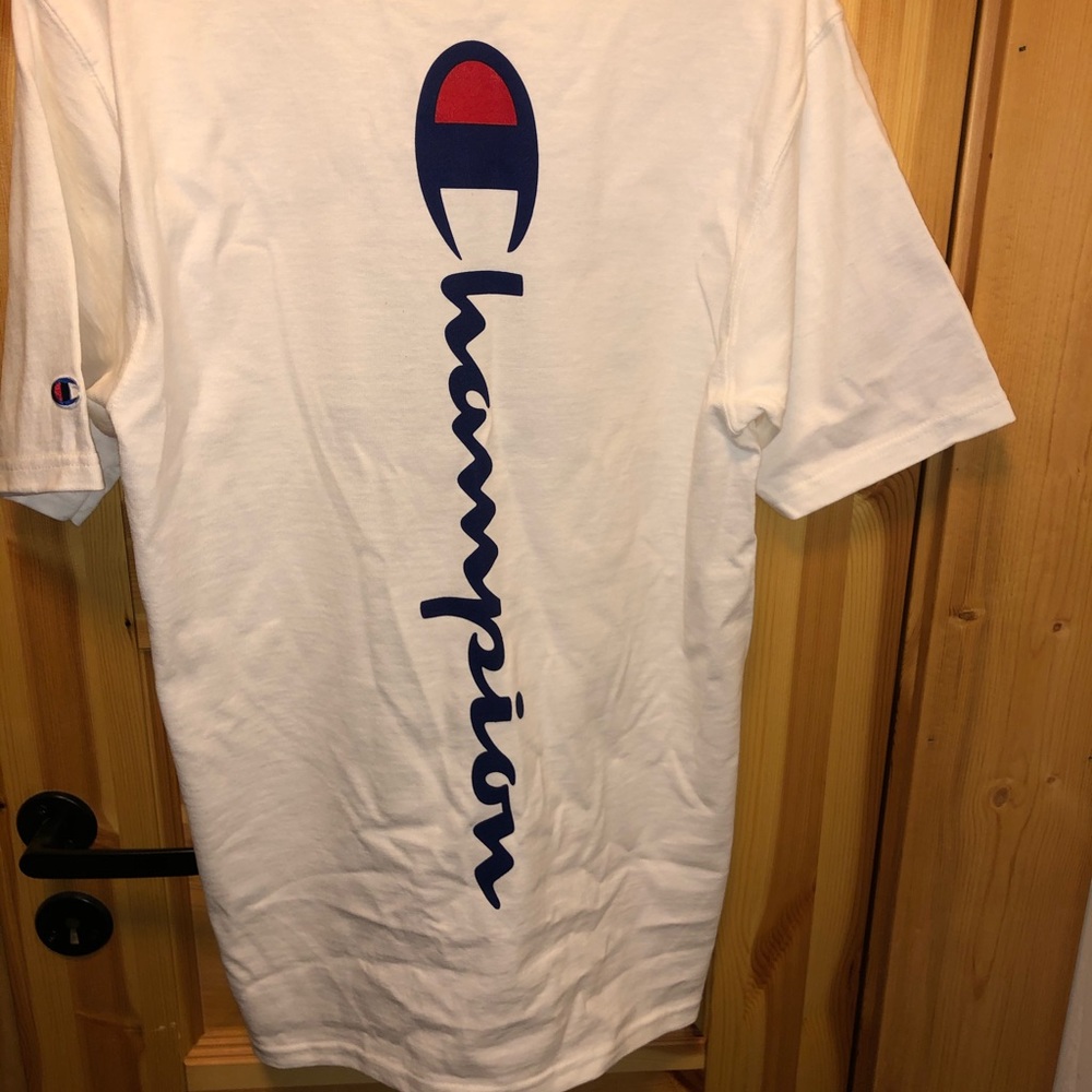 NWOT Champion T Shirt Size Small